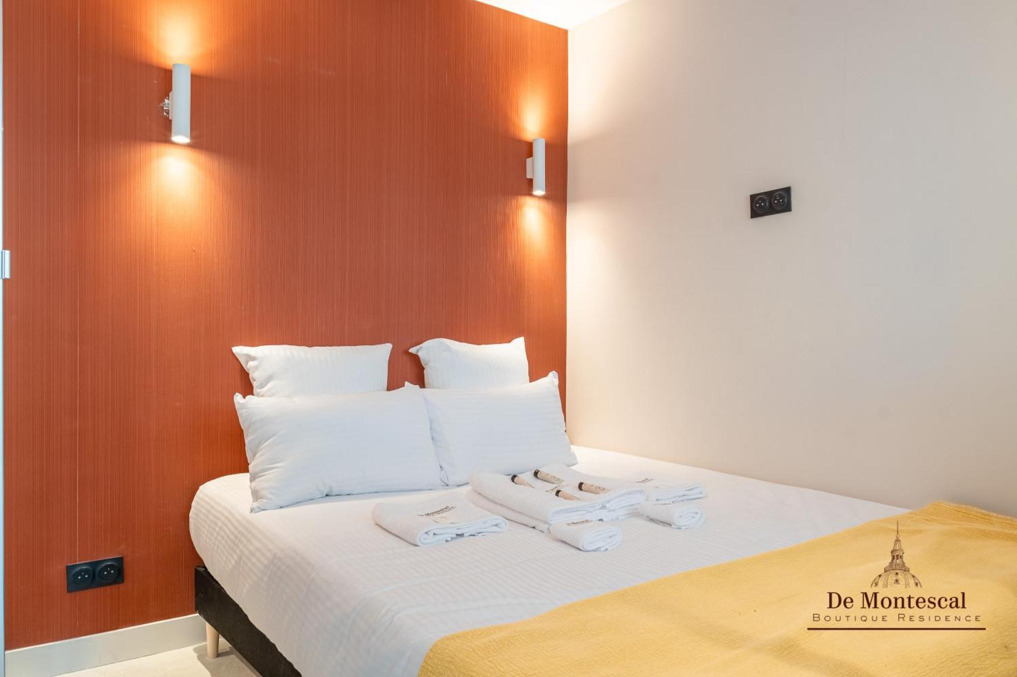 De Montescal - Hot Tub And Ac Cosy Apartment A Prime Location 40M2 Parigi Esterno foto