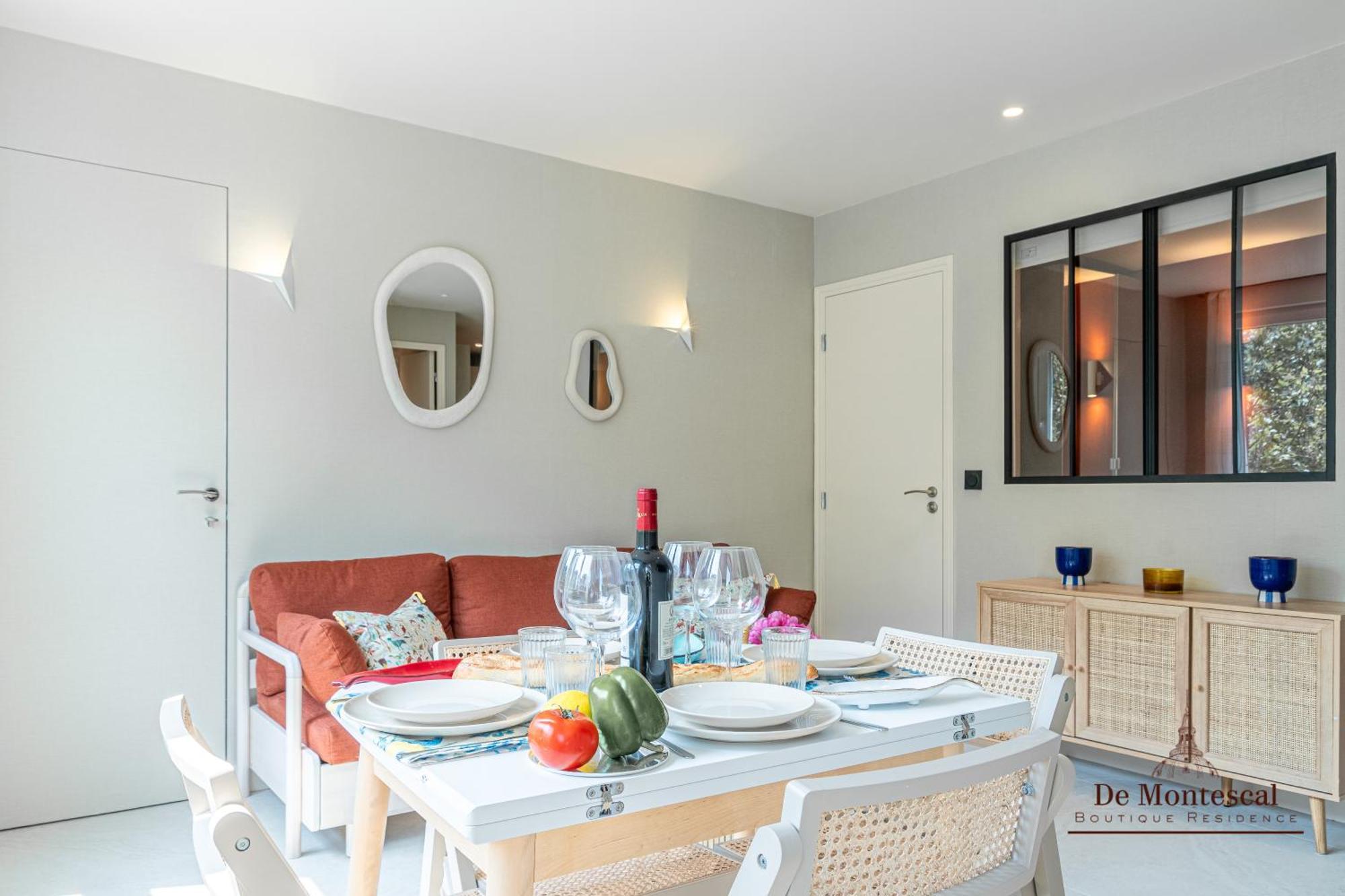 De Montescal - Hot Tub And Ac Cosy Apartment A Prime Location 40M2 Parigi Esterno foto